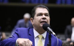 Câmara Aprova Cortes Chocantes: Benefícios Fiscais em Risco de 10%!
