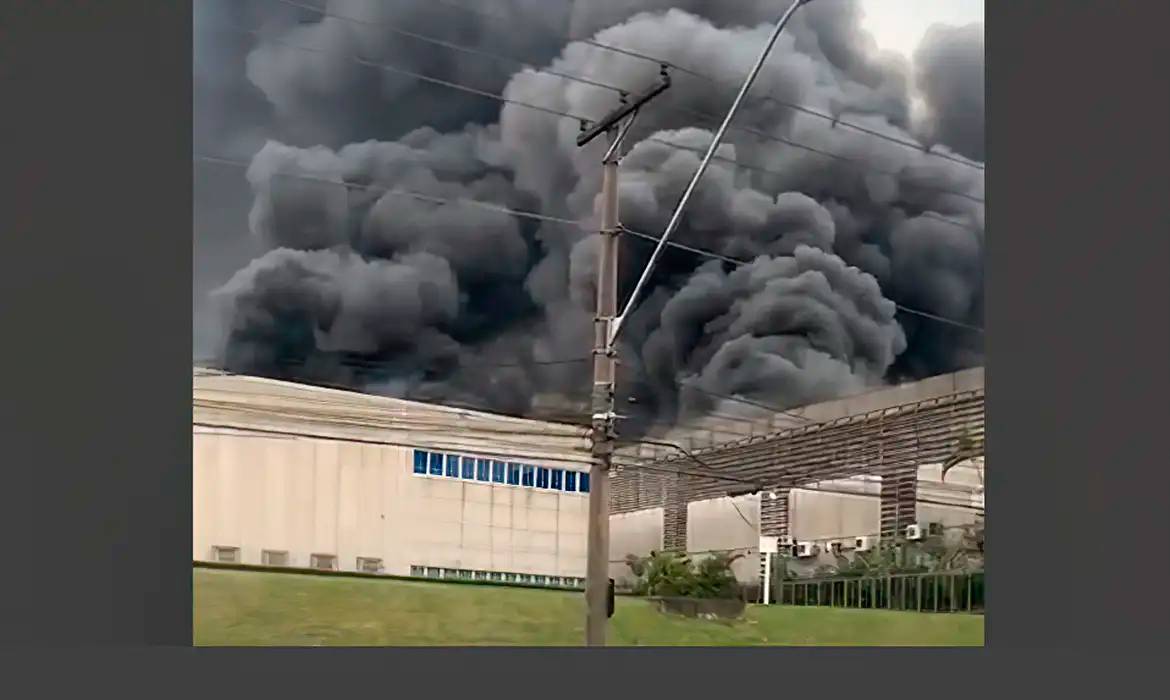 incendio em barueri.webp