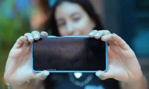 Governo Revela Cadastro Secreto para Rastrear Celulares Roubados!