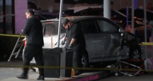 Tragédia em East Hollywood: Veículo desgovernado atinge multidão e deixa mais de 30 feridos!