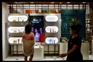 Consumidor Brasileiro em Crise: Queda Alarmante na Confiança em Agosto!