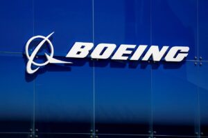Crise na Boeing: Mais de 3.000 trabalhadores paralisam produção de caças nos EUA!