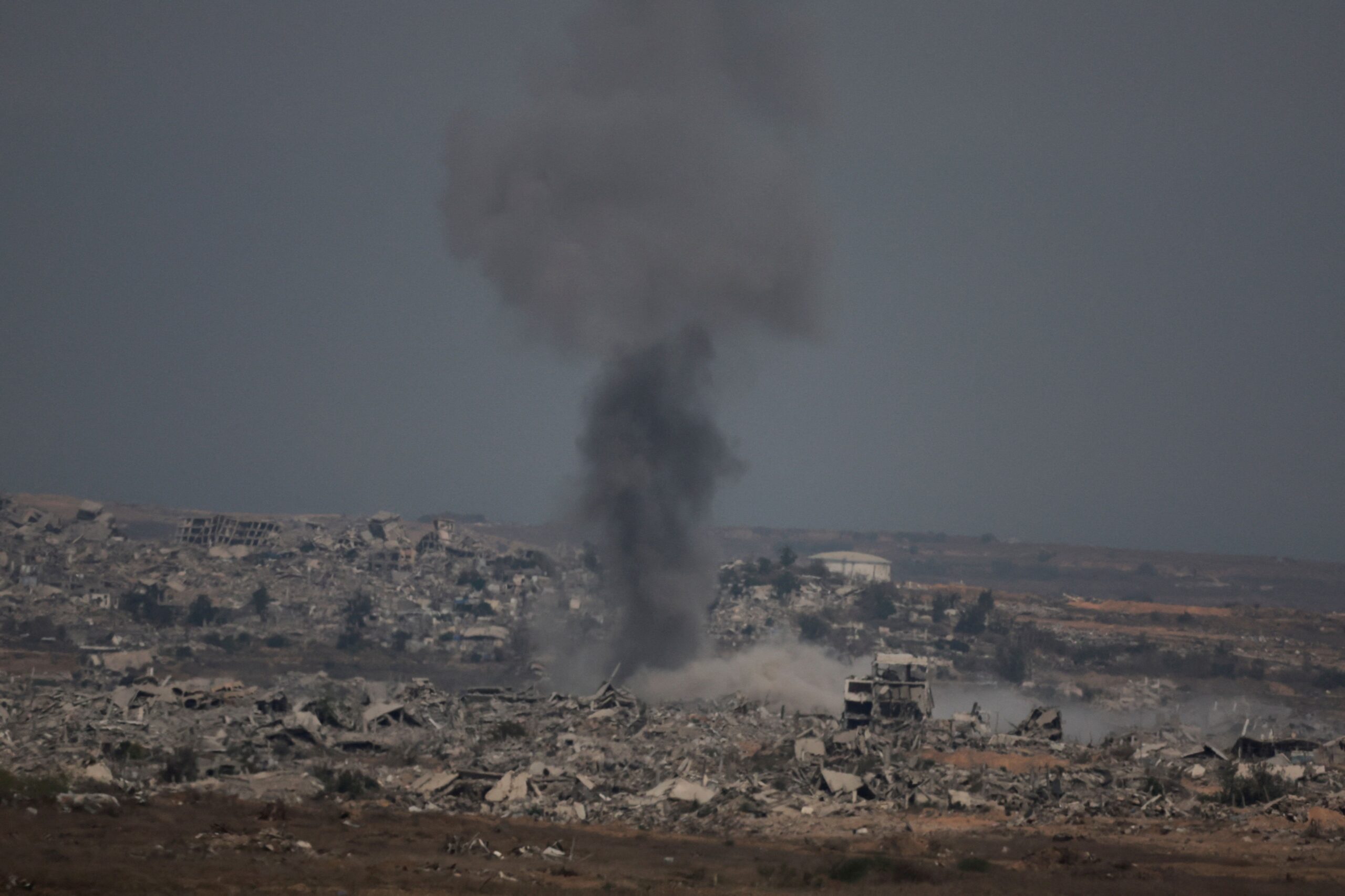 Israel Ataca Gaza e Palestinos Em Pânico: Netanyahu Amplia Guerra contra o Hamas! 1 2025 08 13T110434Z 1 LYNXMPEL7C0FT RTROPTP 4 ISRAEL PALESTINIANS GAZA scaled