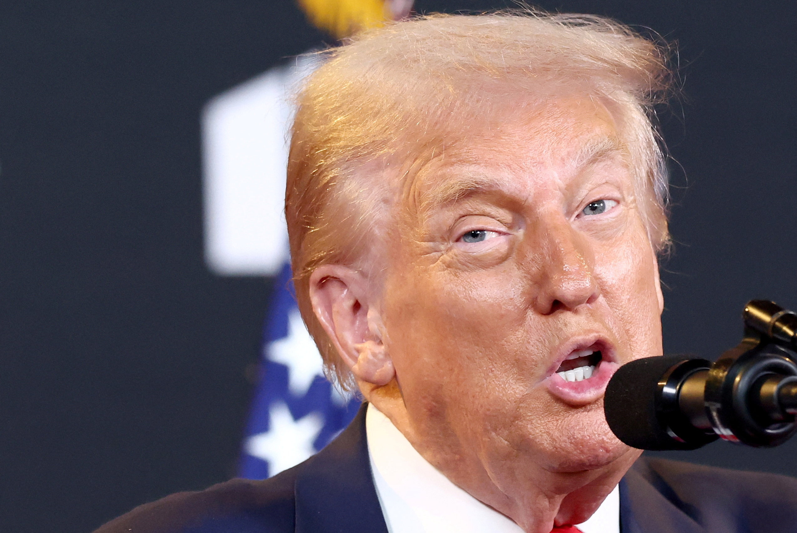Trump: Índia e Rússia, um Banho de Perda para a China! 25 2025 08 14T150221Z 1 LYNXMPEL7D0OD RTROPTP 4 EUA TRUMP PUTIN PRONTO