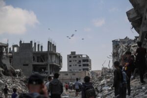 Israel Devasta Subúrbios da Cidade de Gaza!