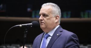 Governo em Xeque: Oposição Abala a Cúpula e Conquista Presidência da CPI do INSS!