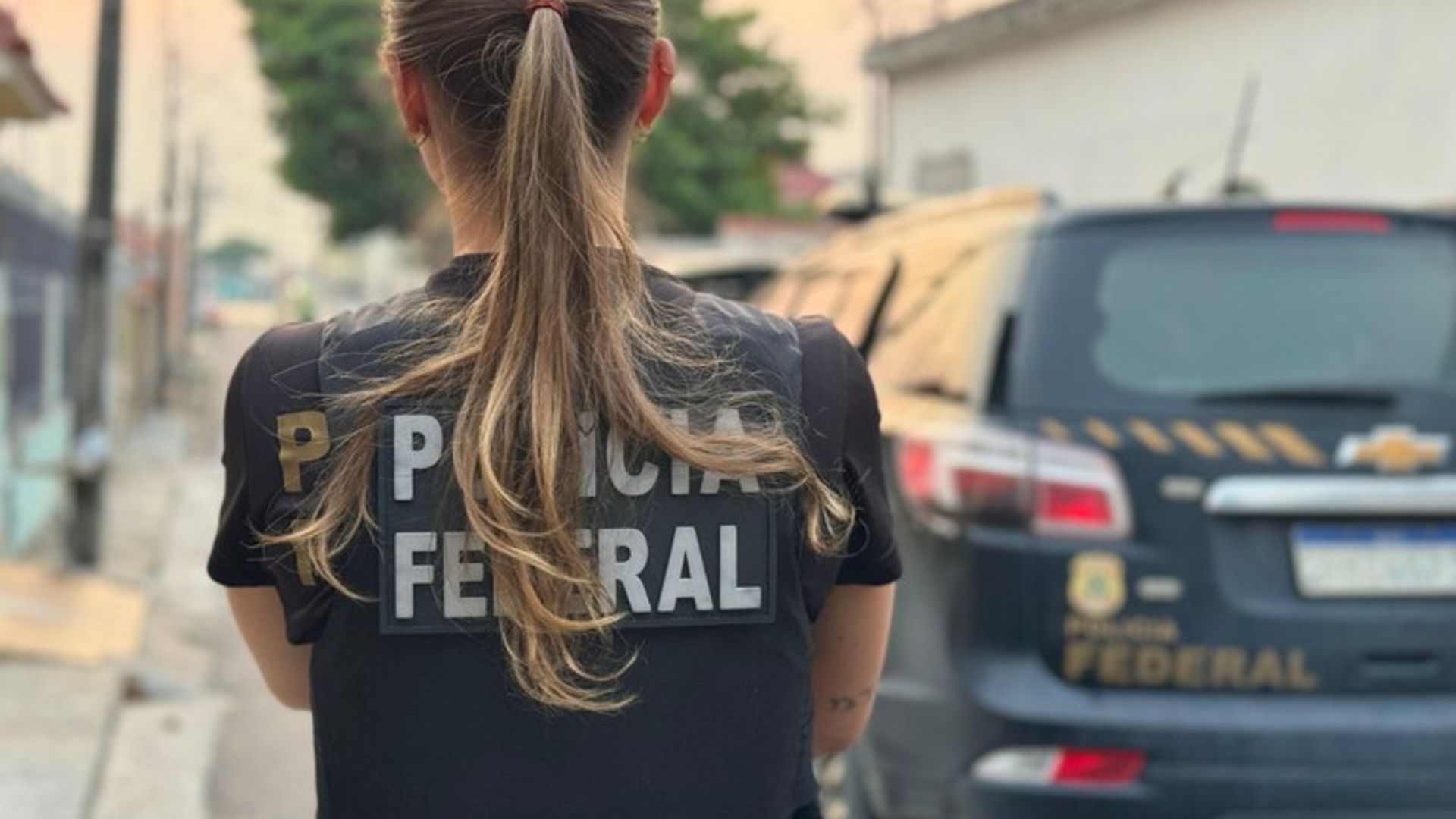 PF age rápido: bloqueio de R$ 8,3 milhões em criptomoedas e prisão chocante em Campinas! 1 Agente da Policia Federal