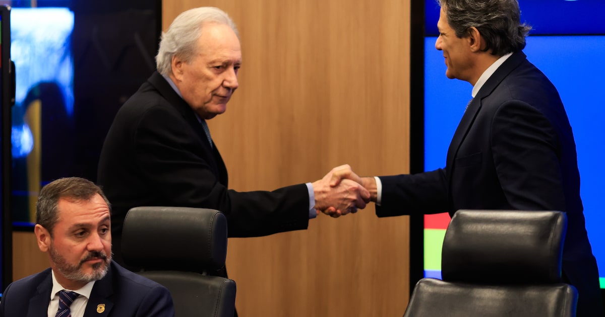 Fintechs sob nova lei: Receita Federal as trata como bancos a partir de amanhã! 1 BYXB43YX4NCHDBSC46B72XDRBU