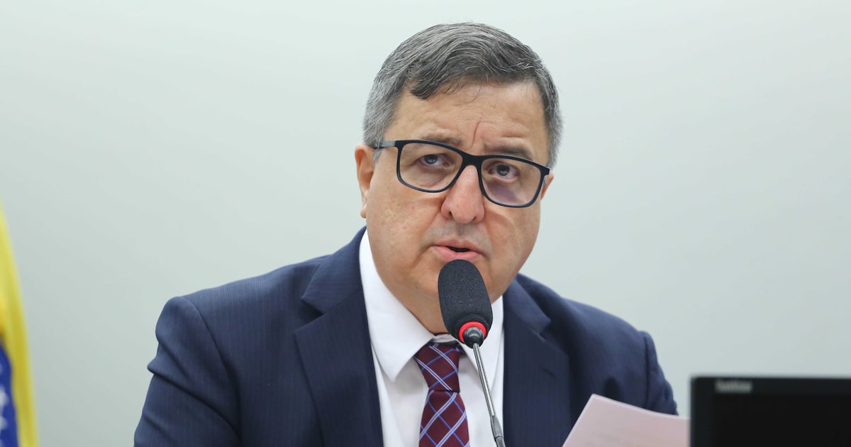 Aposentados à Beira do Colapso: Relator Sugere Indenização com Dinheiro do FGC! 1 BZUWBYM2JZE7PJDKMICT3Q53TE
