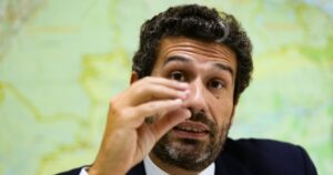 Brasil: O Paraíso Fiscal Que Atrai Ricos! A Revelação de Marcos Pinto na Fazenda!