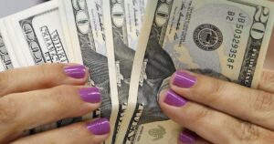 Trump, Tarifas e a Incerteza do Fed: Um Perigo Latente no Financiamento do Déficit!