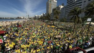 Bolsonaristas Tomam As Ruas: “Anistia Já, Brasil Exige!”