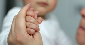 China lança medida explosiva para reverter o envelhecimento e aumentar a natalidade!