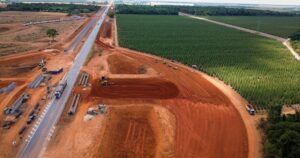 Crise na logística ameaça safra histórica do Brasil!