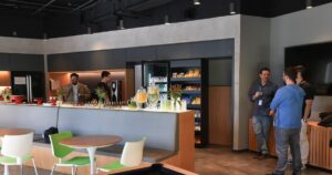 Transformação Surpreendente: Faria Lima Revoluciona Escritórios com Estilo de Hotel!