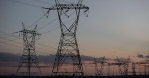 Abertura do Mercado de Energia: Uma Ilusão que Não Cortará Tarifas!