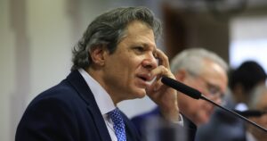 “Urgente: Haddad Ataca EUA e Exige Isenção do IR em Meio a Crise das Estatais!”