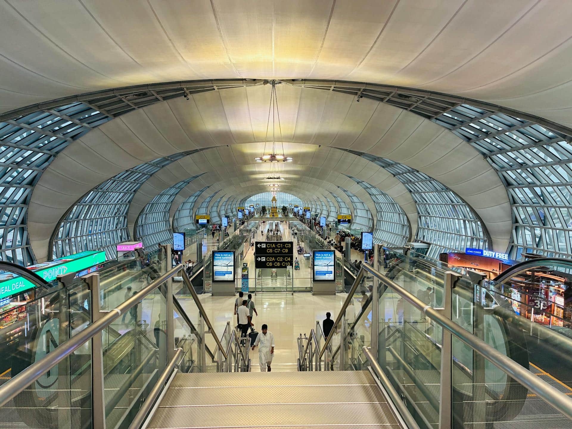 Suspeito de Transformar Criptomoedas em Ouro para Criminosos é Capturado! 1 aeroporto tailandia