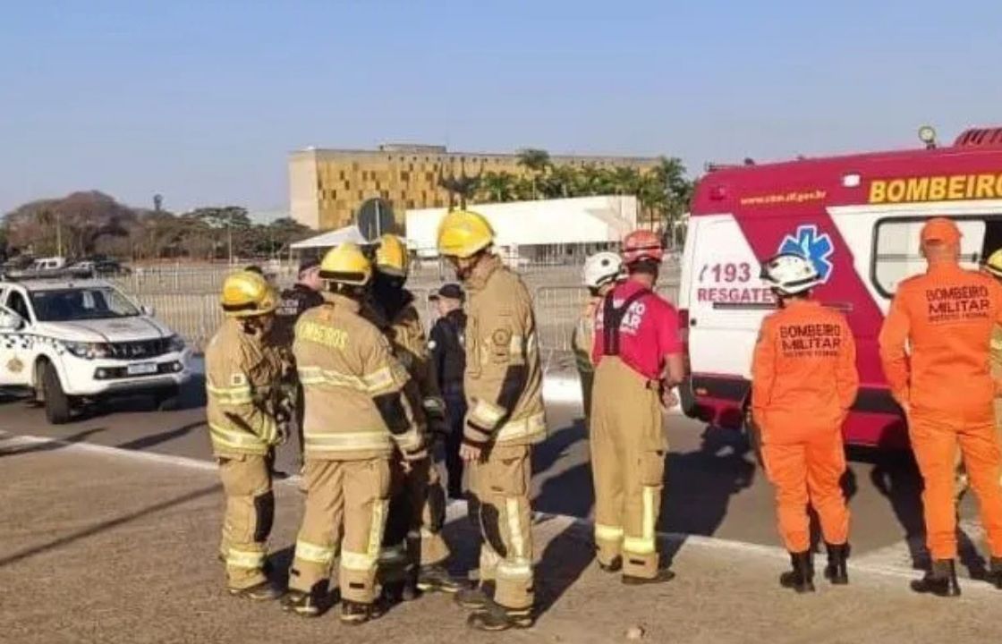 Terror na Praça dos Três Poderes: Homem é detido ao ameaçar detonar bomba! 1 ameca bomba praca tres poderes brasilia
