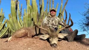 Milionário texano é brutalmente atacado por búfalo em safári na África do Sul!