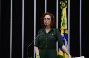 Nunes Marques Choca ao Votar Contra Condenação de Carla Zambelli em Caso de Tiroteio!