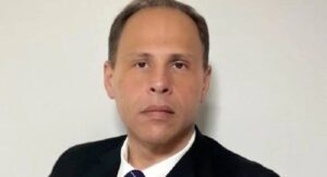 Moraes exige extradição explosiva de ex-assessor Eduardo Tagliaferro!