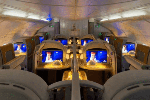 Descubra a Luxuosíssima 1ª Classe da Emirates e Transforme Sua Viagem!