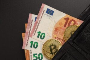 Europa pode impulsionar o Euro Digital em blockchains como Ethereum e Solana, revela o FT!