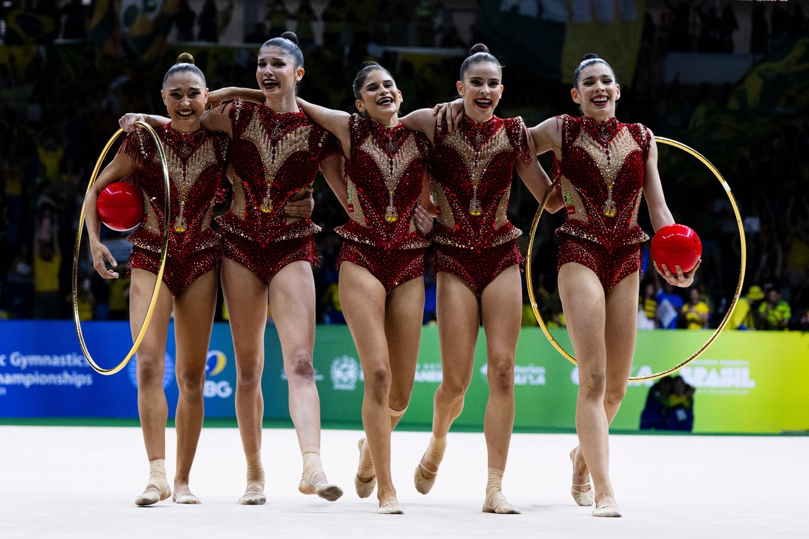 Brasil brilha e leva prata surpreendente no Mundial de ginástica rítmica! 1 ginastica ritmica brasil domingo