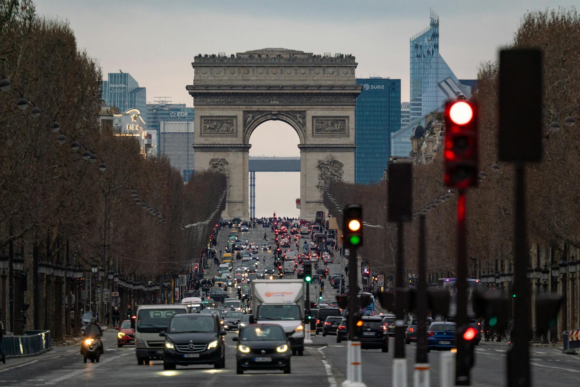 Crise na França: Ex-trader de criptomoedas sofre sequestro e tortura! 1 paris franca