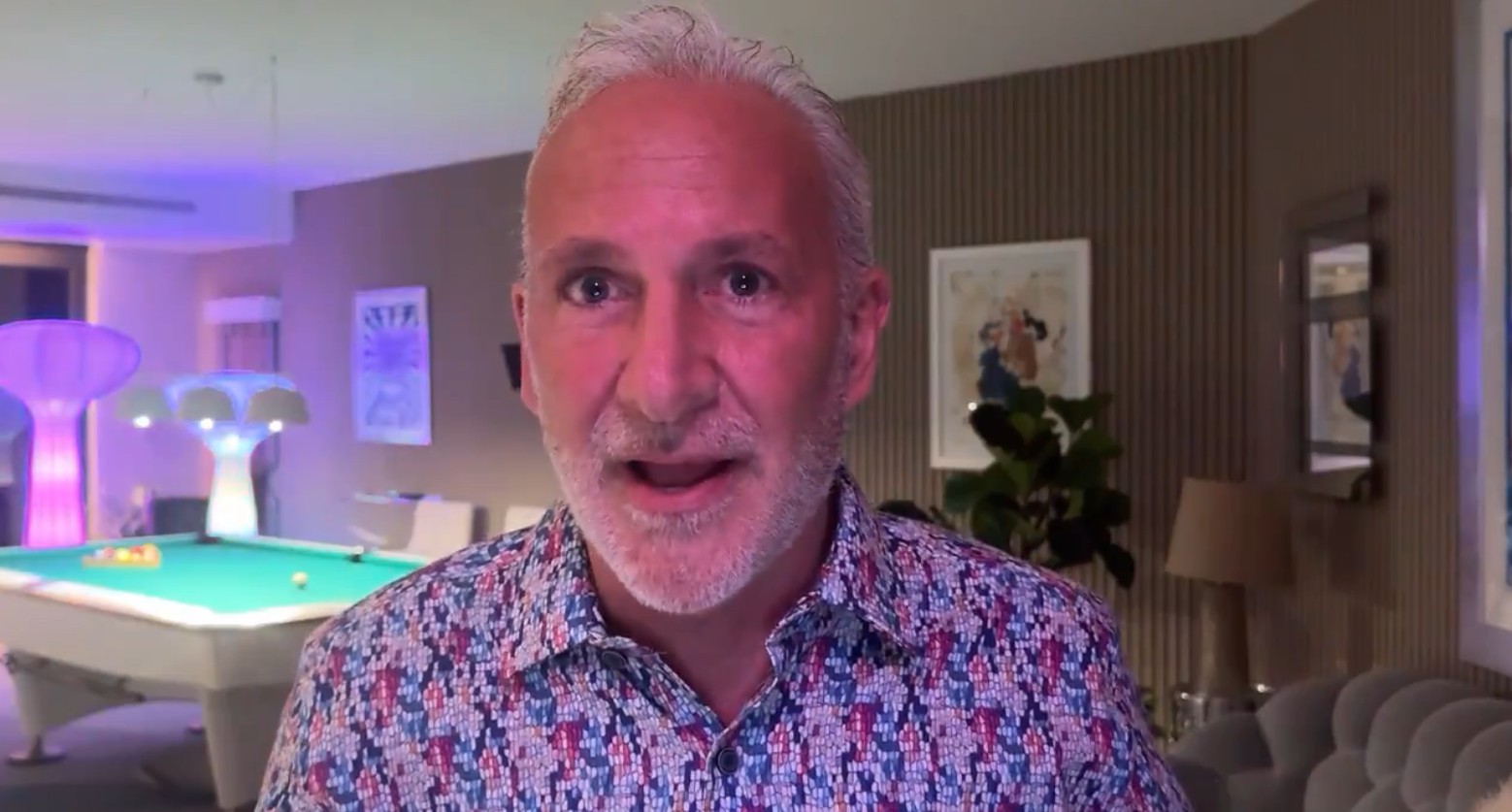 Peter Schiff PrevĂȘ Colapso do Bitcoin a US$ 75.000! 1 peter schiff