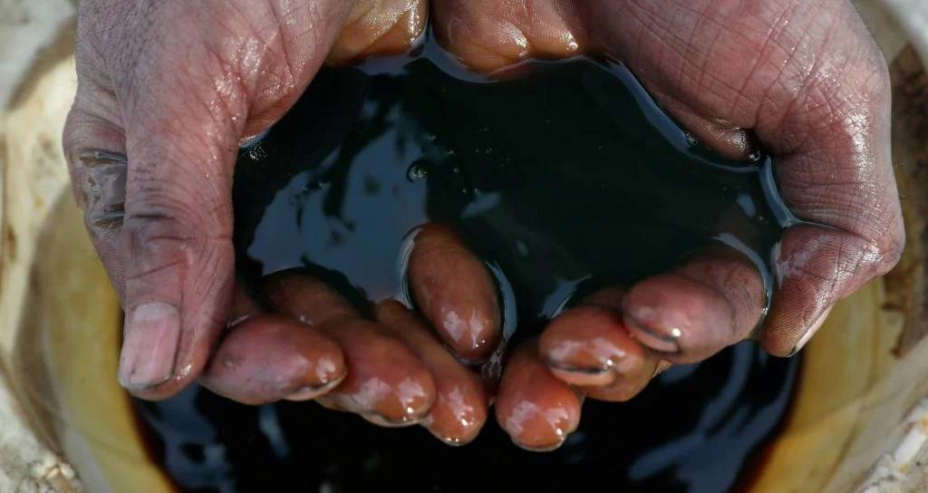 Petróleo despenca diante do temor de oferta da Opep; queda mensal atinge chocantes 6%! 1 petroleo.webp