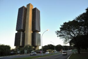 Banco Central Soa Alarme: Novo Ataque Hacker aos Bancos em Vista!