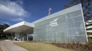 CPFL Fatura R$ 1,2 Bi no 2T, Mas Alerta: Corte na Geração se Aproxima!