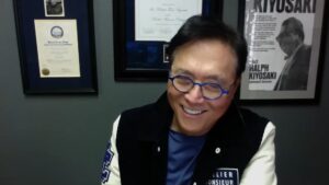 Kiyosaki promete dobrar investimento em Bitcoin se a “maldição de agosto” se cumprir!