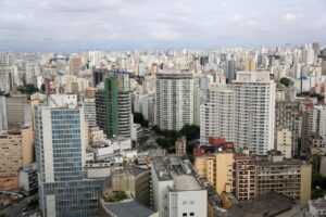 SP em alerta máximo: incêndios podem devastar com a umidade em níveis críticos!