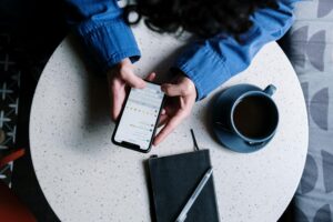 WhatsApp Inova com Medidas Urgentes Contra Golpes de Criptomoedas!