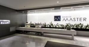 Calote iminente: fundos de pensão e banco público à beira de perder R$ 3 bi sem BRB!