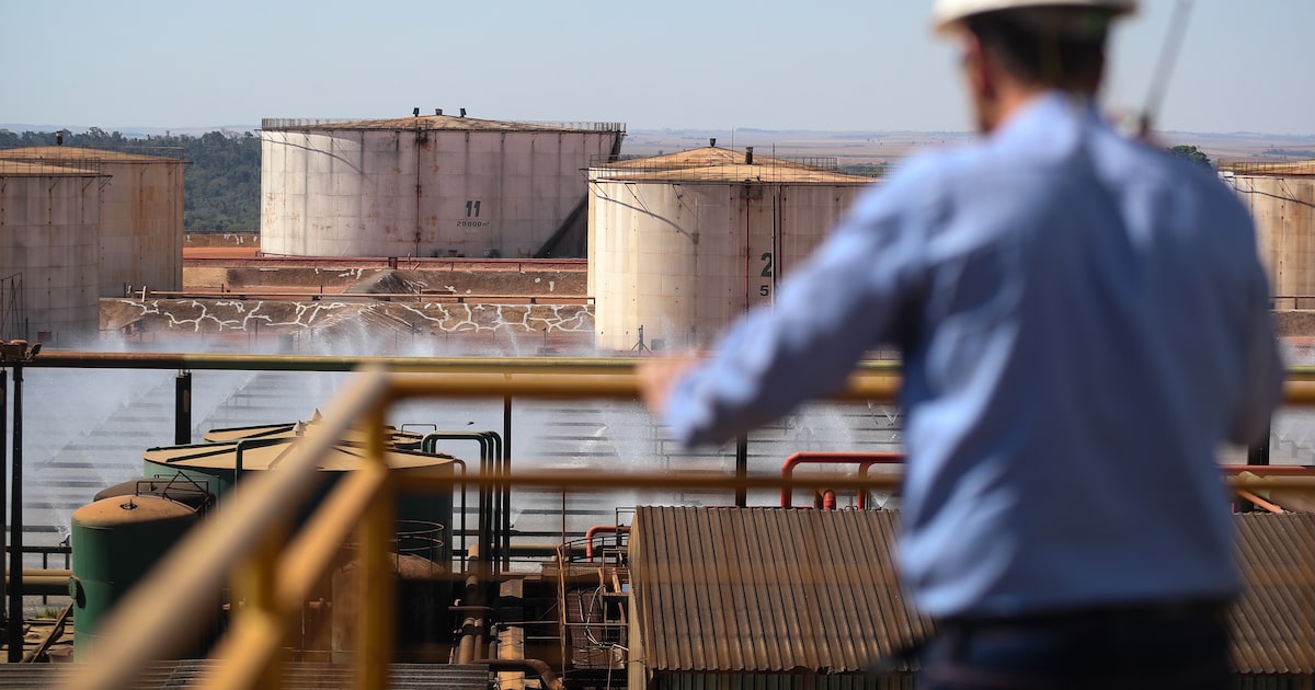 AHQLOV5P35FYVEVJXUMQS4IF4Q