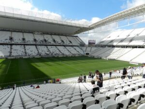 Corinthians Enfrenta Obstáculos para Fechar Contrato de R$ 700 Milhões pelo Nome do Estádio!