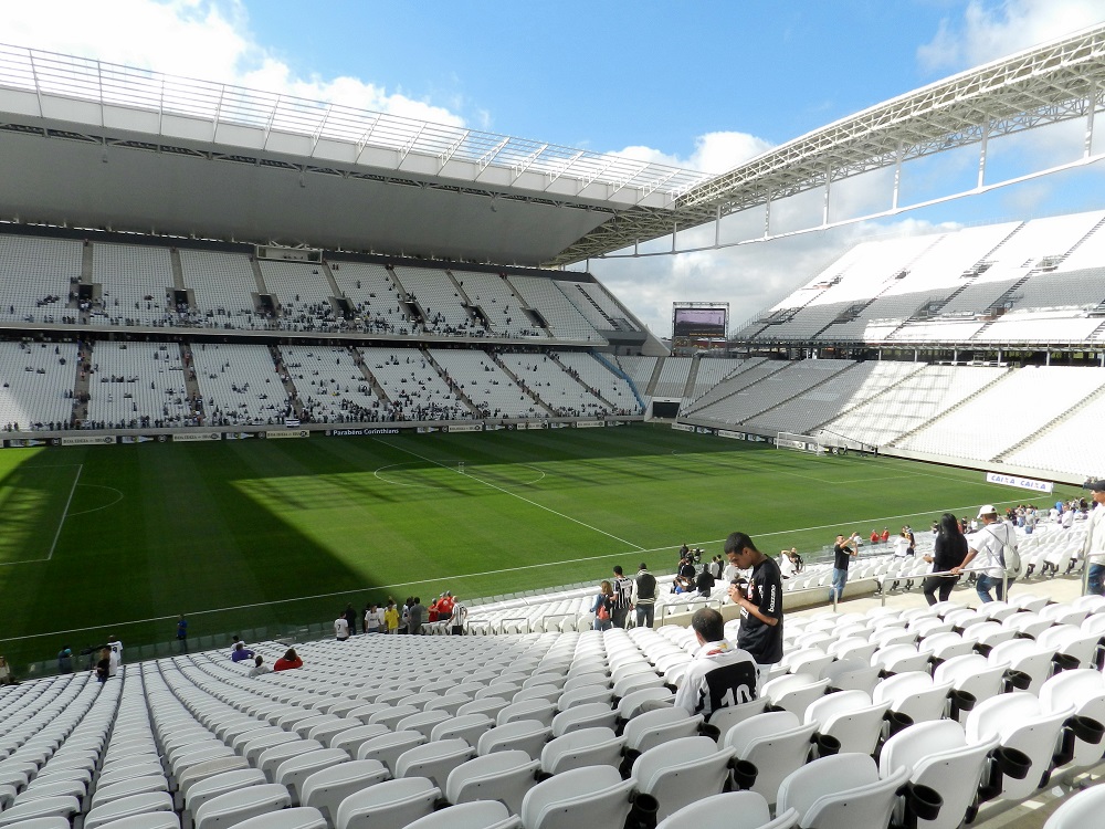 Corinthians Enfrenta Obstáculos para Fechar Contrato de R$ 700 Milhões pelo Nome do Estádio! 1 Arena Corinthians Pitch