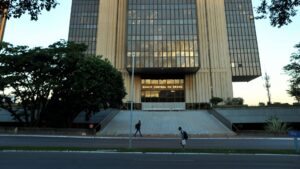 Banco Central Revela Futuro Choque: Regulação de Corretoras de Bitcoin Chega em 2025!