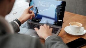 Lucro Surpreendente: Cripto Imobiliário Pode Render IPCA + 13% ao Ano!