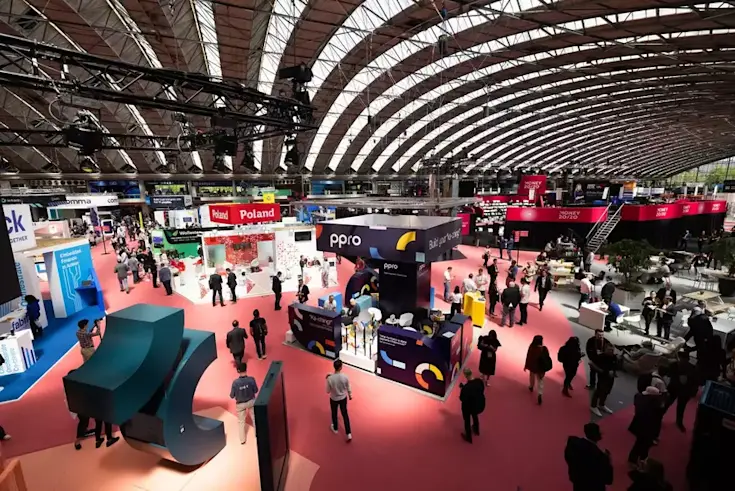 Revolução Financeira: Las Vegas Sediará os Gigantes do Setor em 2025! 1 MT2R0241 70 1 50.webp