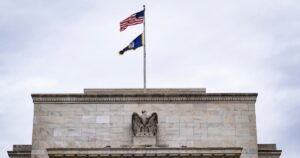 Impacto Imediato: Banco Central dos EUA Reduz Juros em Meio à Pressão de Trump!