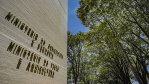 Revolução no Campo: Ministério da Agricultura Adota Blockchain para Atestados Digitais!
