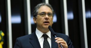 IMPACTO NA ECONOMIA: Relator promete isentar debêntures do imposto de renda!