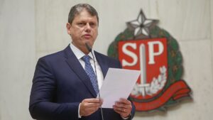 Corrida pelo Governo de SP: Tarcísio de Freitas e um Novo Adversário Alucinante!