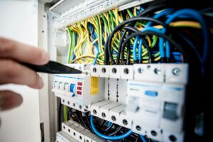 Dupla é Capturada por Fraude Energética para Minerar Bitcoin em Hong Kong!