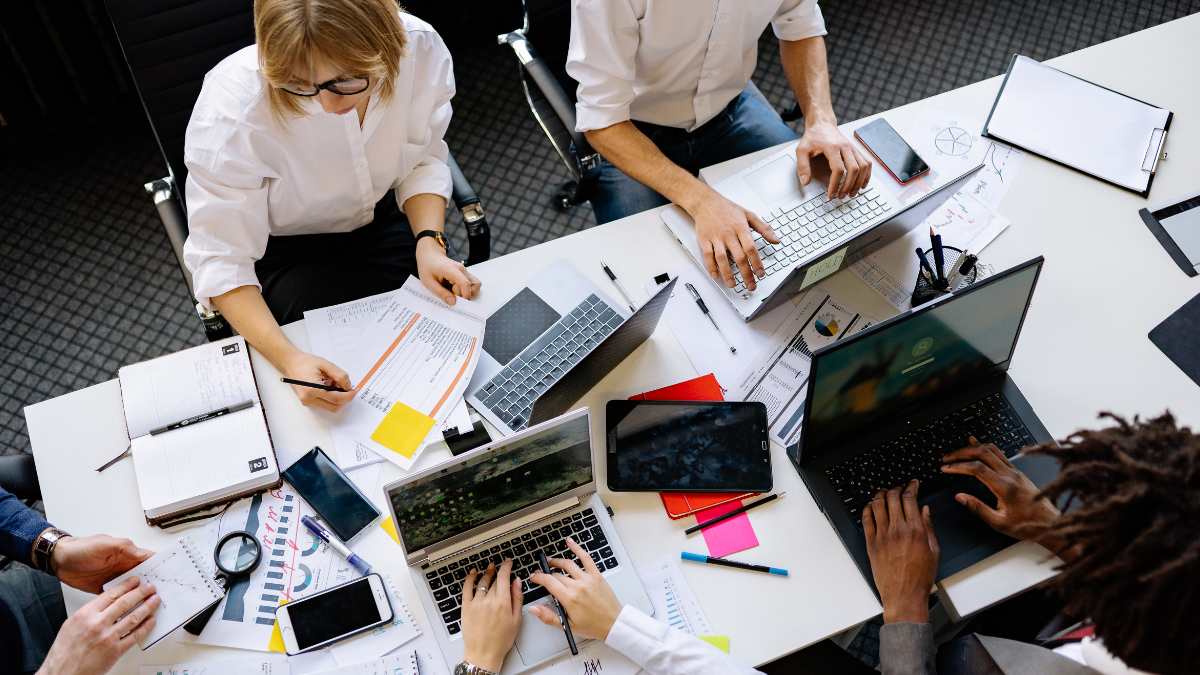 estagio trainee vagas trabalho escritorio